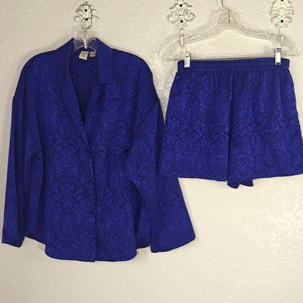 Victoria's Secret Size M Pajama Set Dark Purple Long Sleeve Top Short Bottoms
